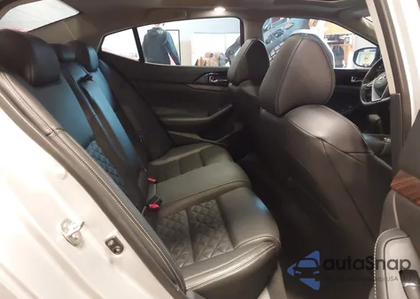 2016 Nissan Maxima 3.5 Platinum z USA, uszkodzony, nr VIN 1N4AA6AP5GC407326